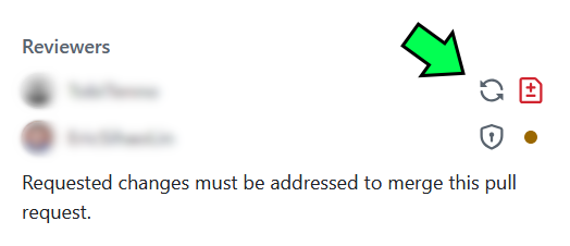 The GitHub pull request UI showing reviewers, with a green arrow pointing towards the refresh icon on the right side.